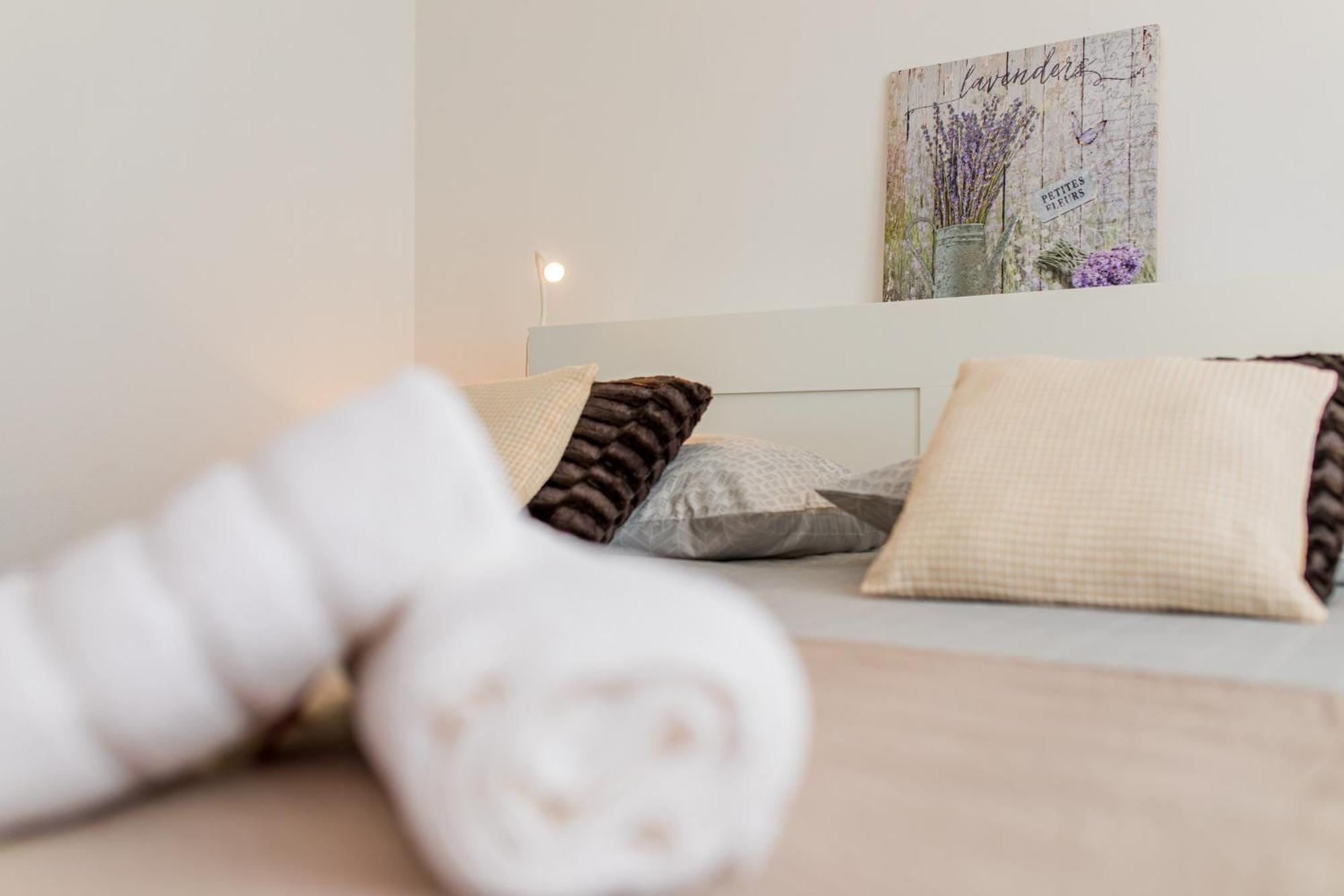 Apartment Soni A4 คิร์ก ภายนอก รูปภาพ