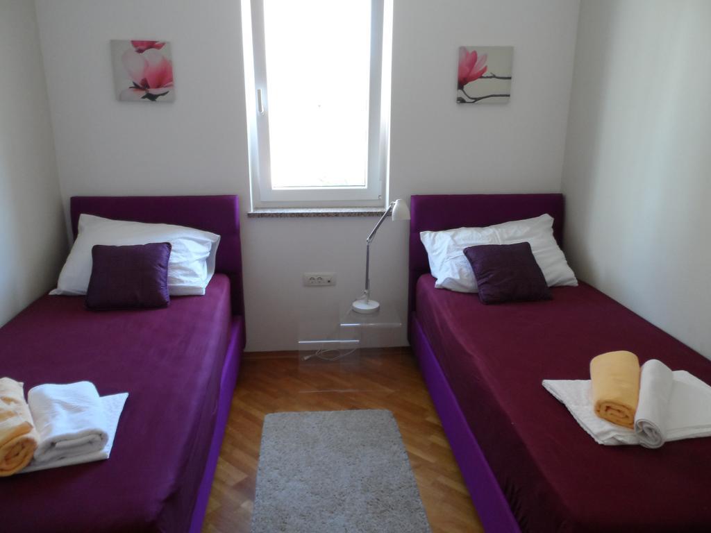 Apartment Soni A4 คิร์ก ภายนอก รูปภาพ