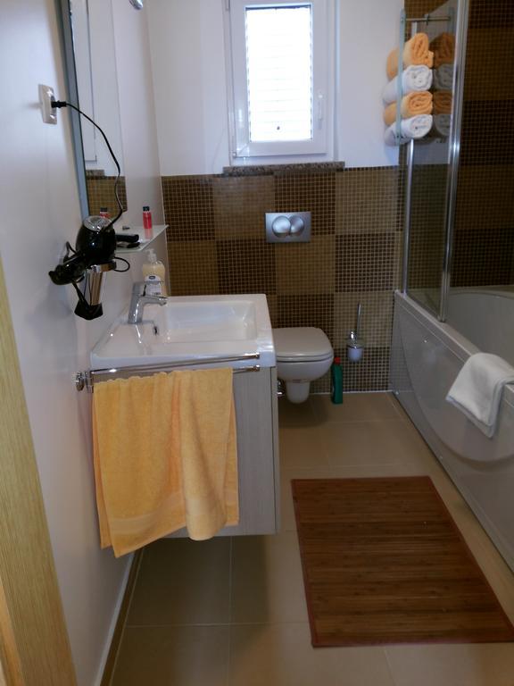 Apartment Soni A4 คิร์ก ภายนอก รูปภาพ
