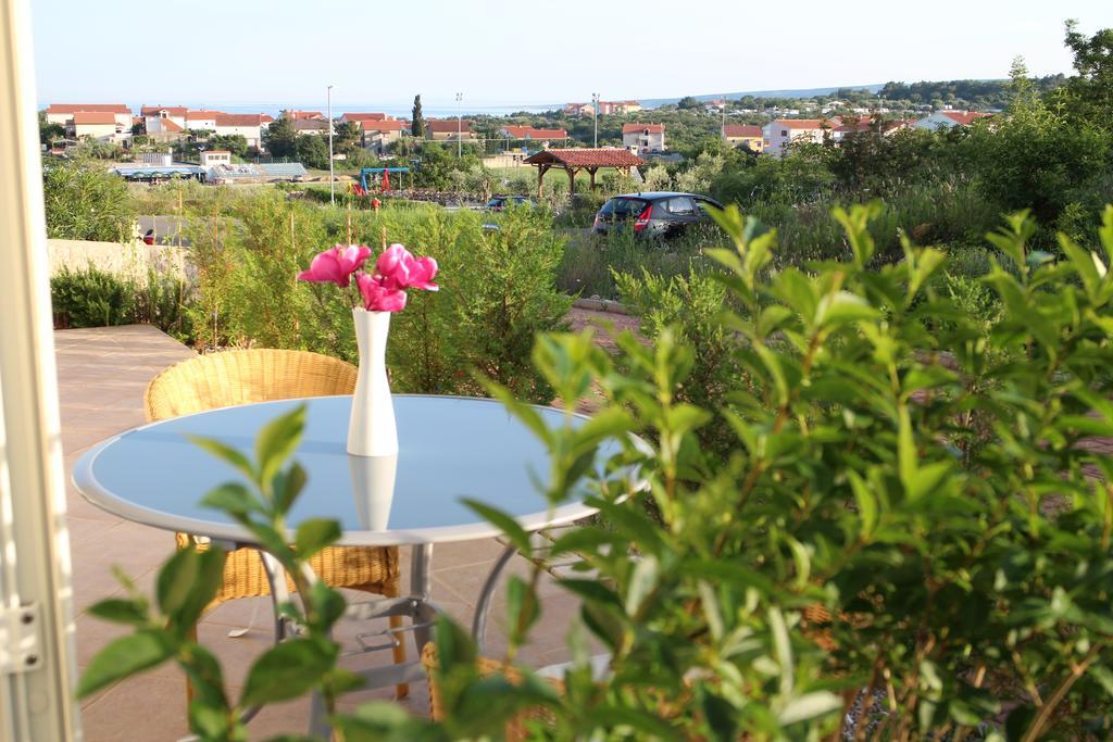 Apartment Soni A4 คิร์ก ภายนอก รูปภาพ